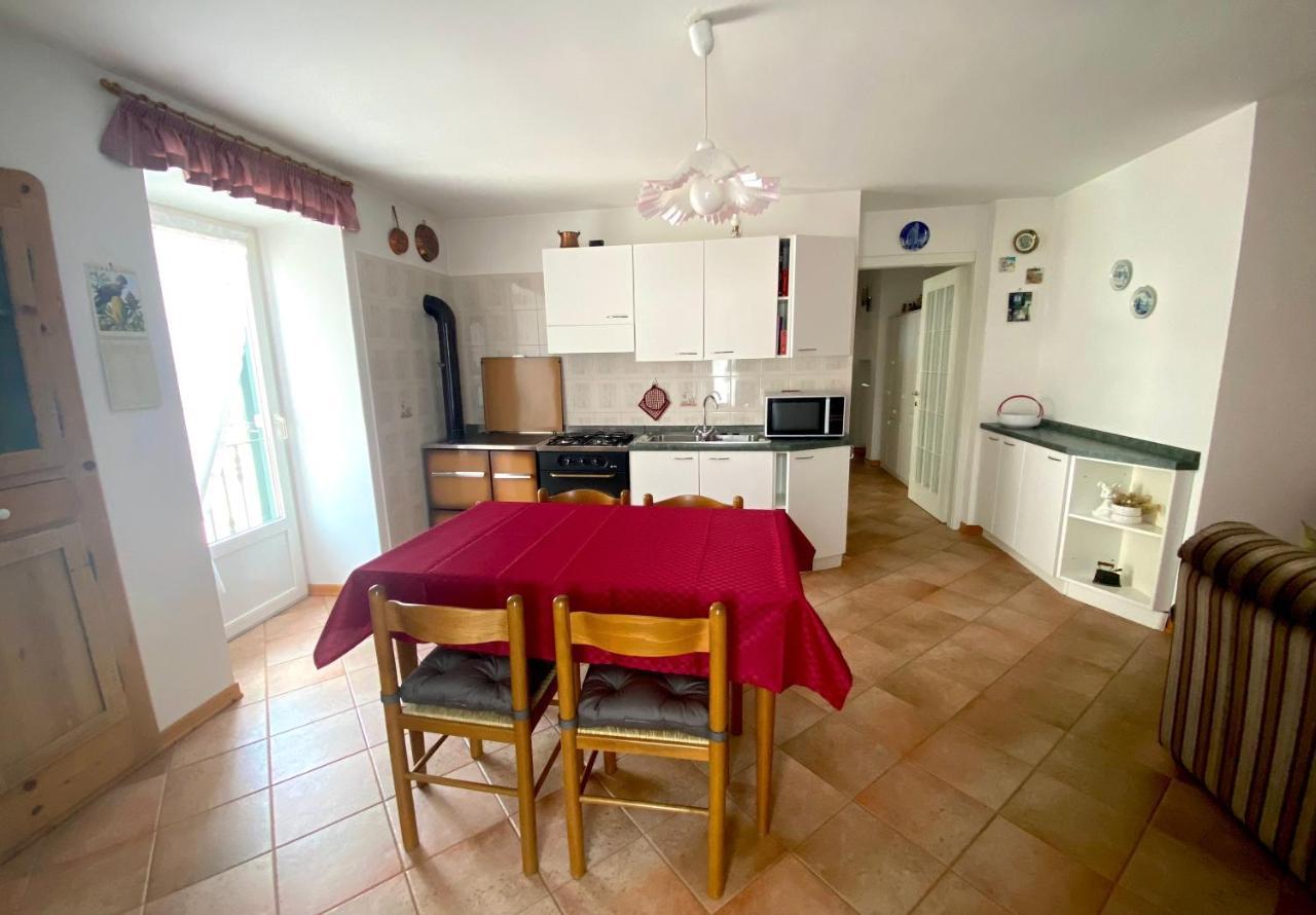 Brusago Laghetto Delle Buse Home מראה חיצוני תמונה