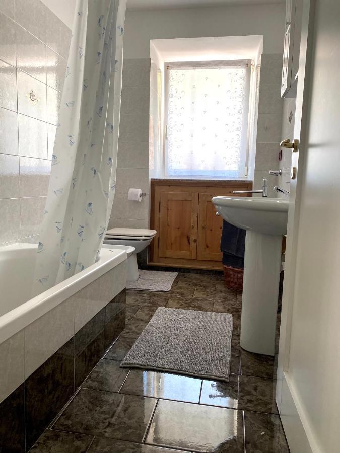Brusago Laghetto Delle Buse Home מראה חיצוני תמונה